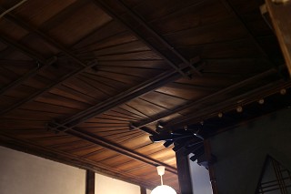 女郎うなぎ福助　廊下の飾り天井